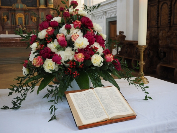 El Día de Difuntos más complejo: distancia social, aforos reducidos y dificultades para realizar homenajes florales