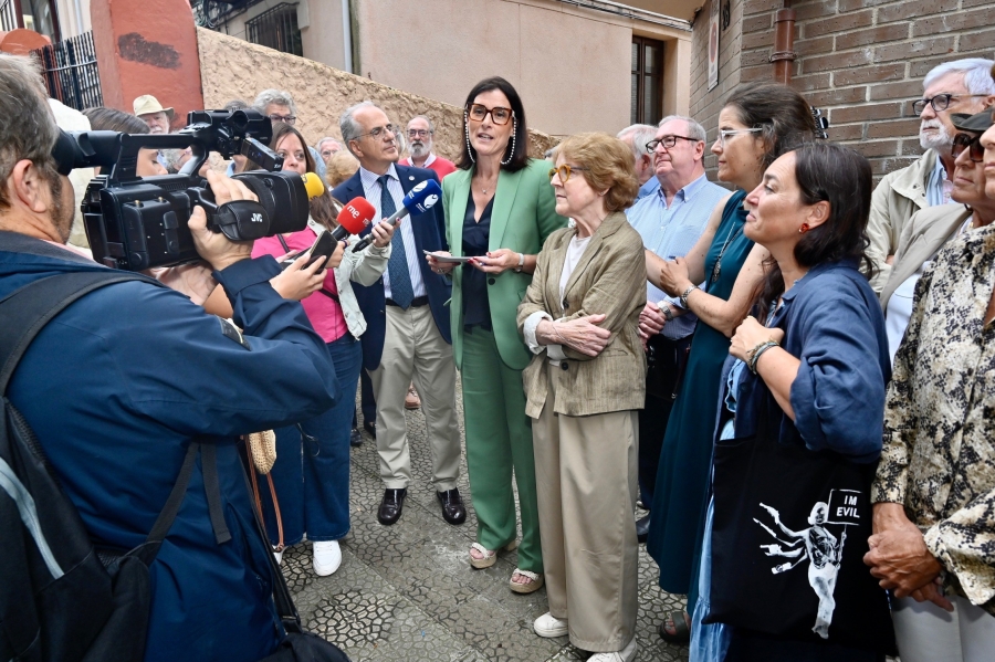 La Ruta de Ilustres Santander suma su 33 placa en homenaje al brillante historiador José Luis Casado Soto